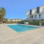 La Perla 3 *
